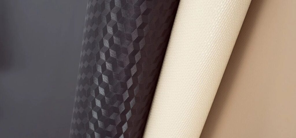 Detailaufnahme verschiedener Materialien für Sonnenschutz und Terrassenüberdachung