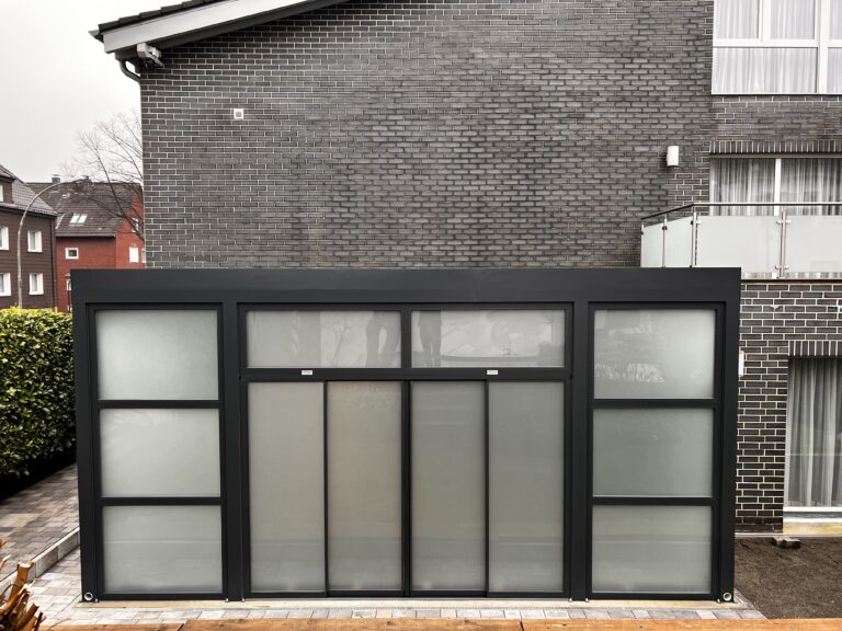 Wintergarten mit Satiniertem Glas